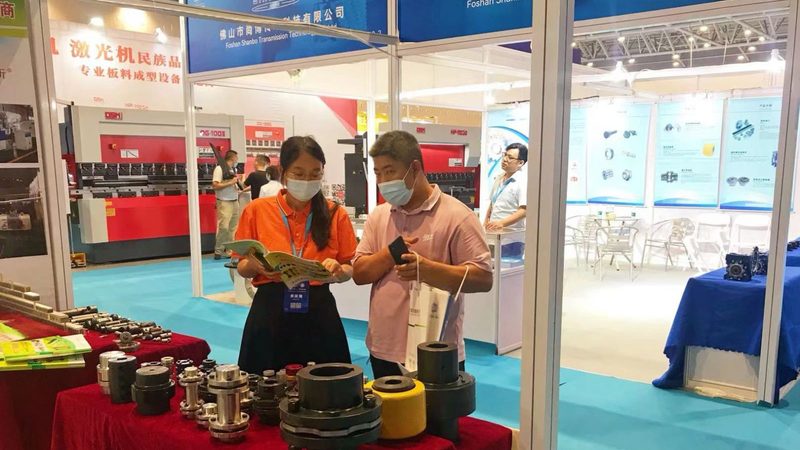 食品行业成套设备定制：四大关键要素解析**